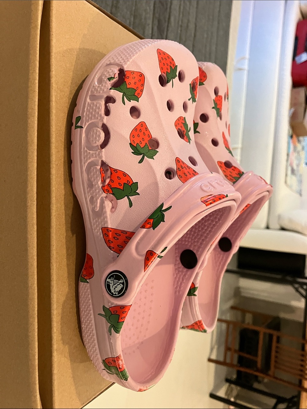 Pink Strawberry Print woman’s Crocs - Picture 3 of 4